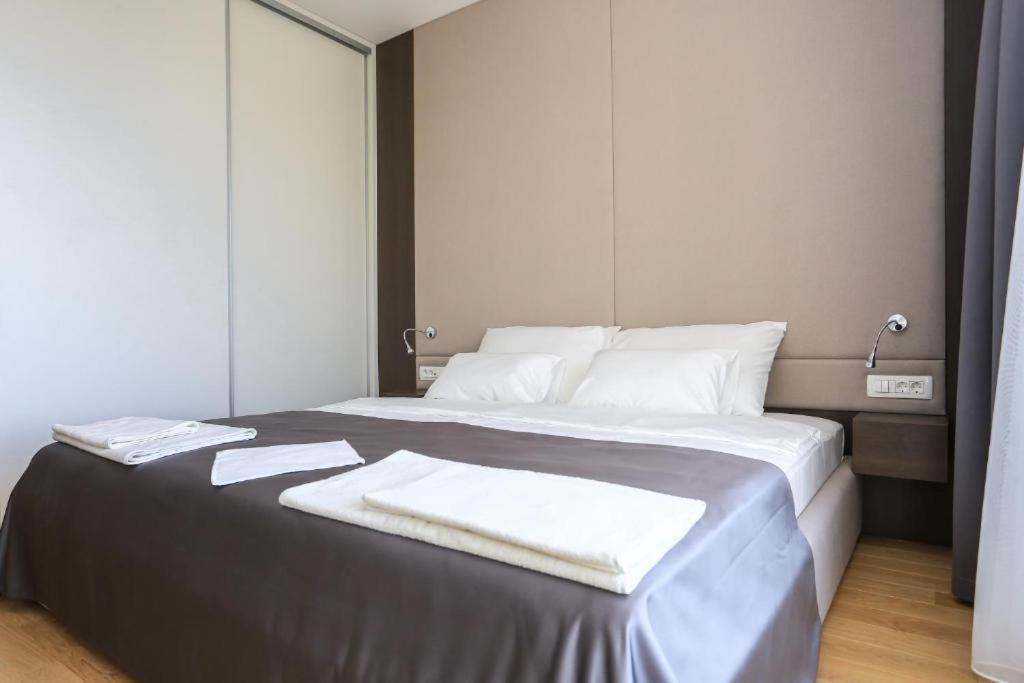 Apartments Lux Budva Quarto foto